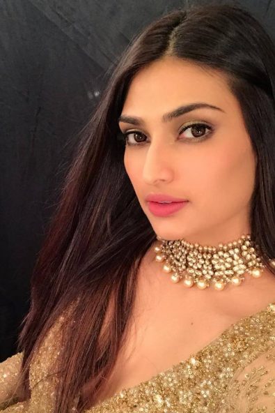 India Couture Week: Bollywood Actress Athiya Shetty is a beauty in ...
